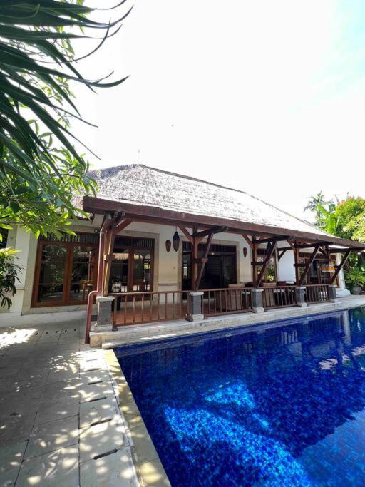 Bali Berg Villa, Sanur ภายนอก รูปภาพ
